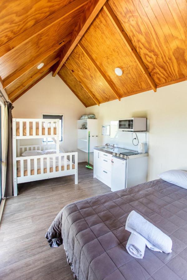Camp Waipu Cove Ξενοδοχείο Εξωτερικό φωτογραφία